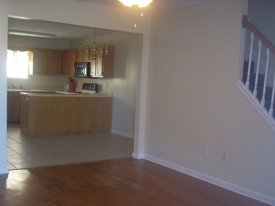 1st image of 144 N Erwin St APT 102