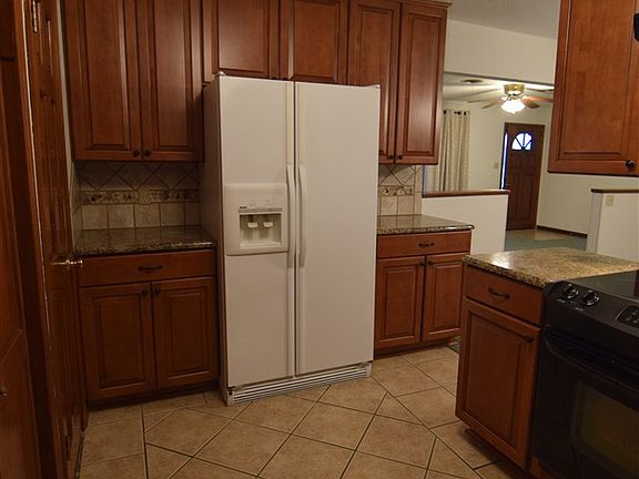 5th image of 24 NW 25th St