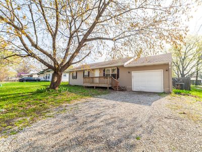210 Hudson Ave, Hallsville, MO, 65255