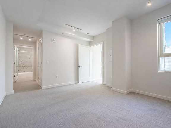 4th image of 1868 Van Ness Ave Unit 305
