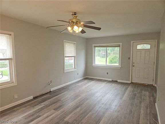 3rd image of 4965 Orchard Rd