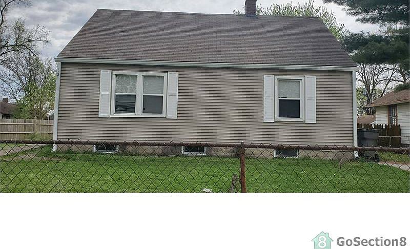 2nd image of 1731 Winfield Ave