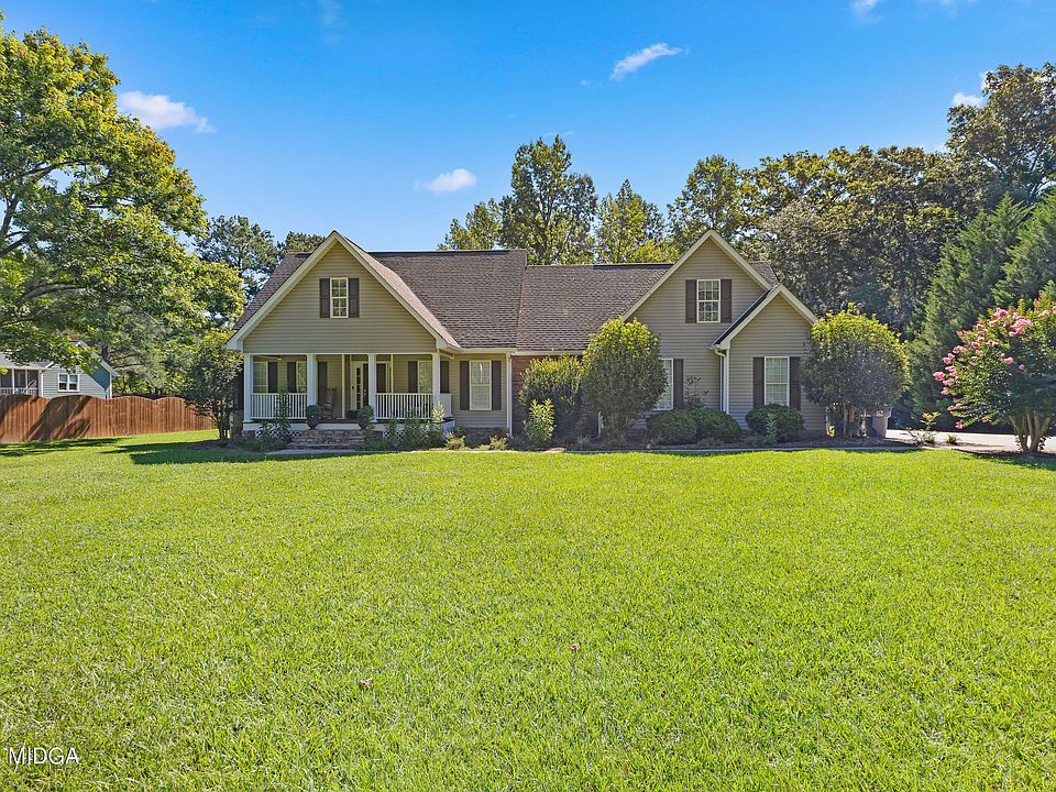 1st image of 153 Dogwood Dr