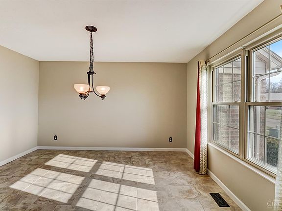 5th image of 6761 Baytowne Dr
