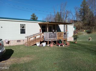 103 Bug Rd, Pounding Mill, VA 24637