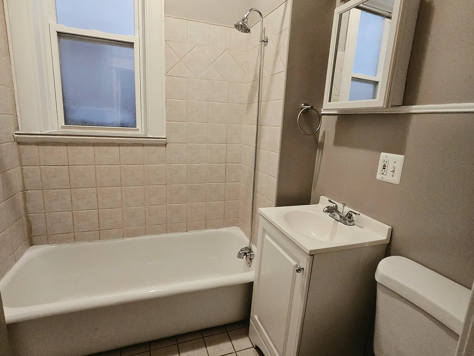 2 bed, $2,250 — Photo 2