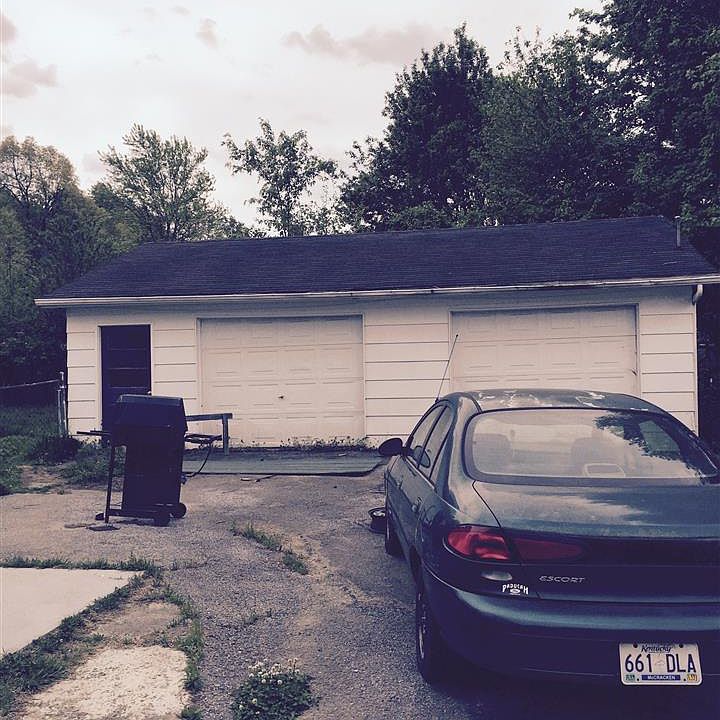 2nd image of 543 Charleston Ave