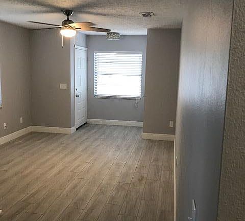 3rd image of 2101 Autumn Chace Ct