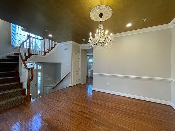 5th image of 7492 Carriage Hills Dr