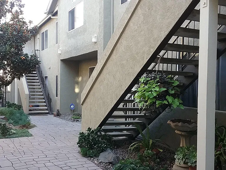 4359 Louisiana St — Photo 7