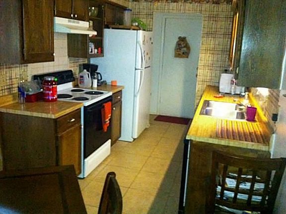 3rd image of 706 Cates Dr