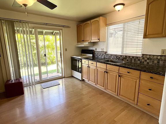 3rd image of 485 Kaiwahine St Suite A