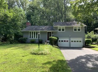 42 Wellington Rd, Delmar, NY 12054