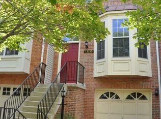 13130 Kidwell Field Rd, Herndon, VA 20171