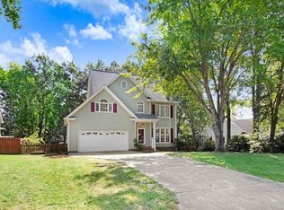 220 Sleepy Creek Dr, Clayton, NC 27520