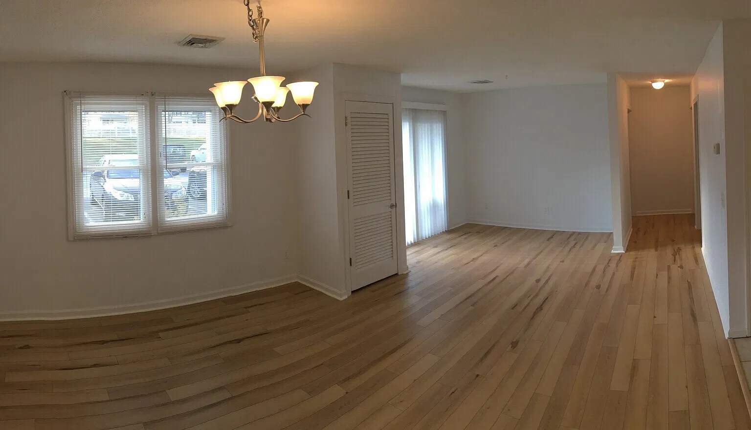 2 bed, 850 sqft, $2,000 — Photo 2