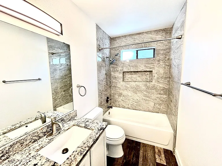8611 Datapoint Dr #32 — Photo 11