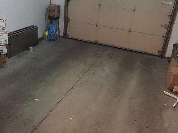 4th image of 2247 S Stewart Ave
