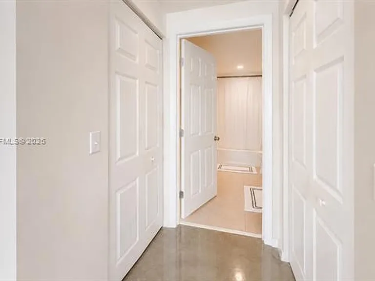 2000 N Bayshore Dr #1509 — Photo 6