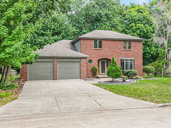 2nd image of 3324 S White Birch Ln