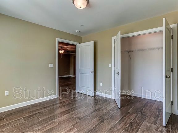 5th image of 100 Bruin Dr Unit 103