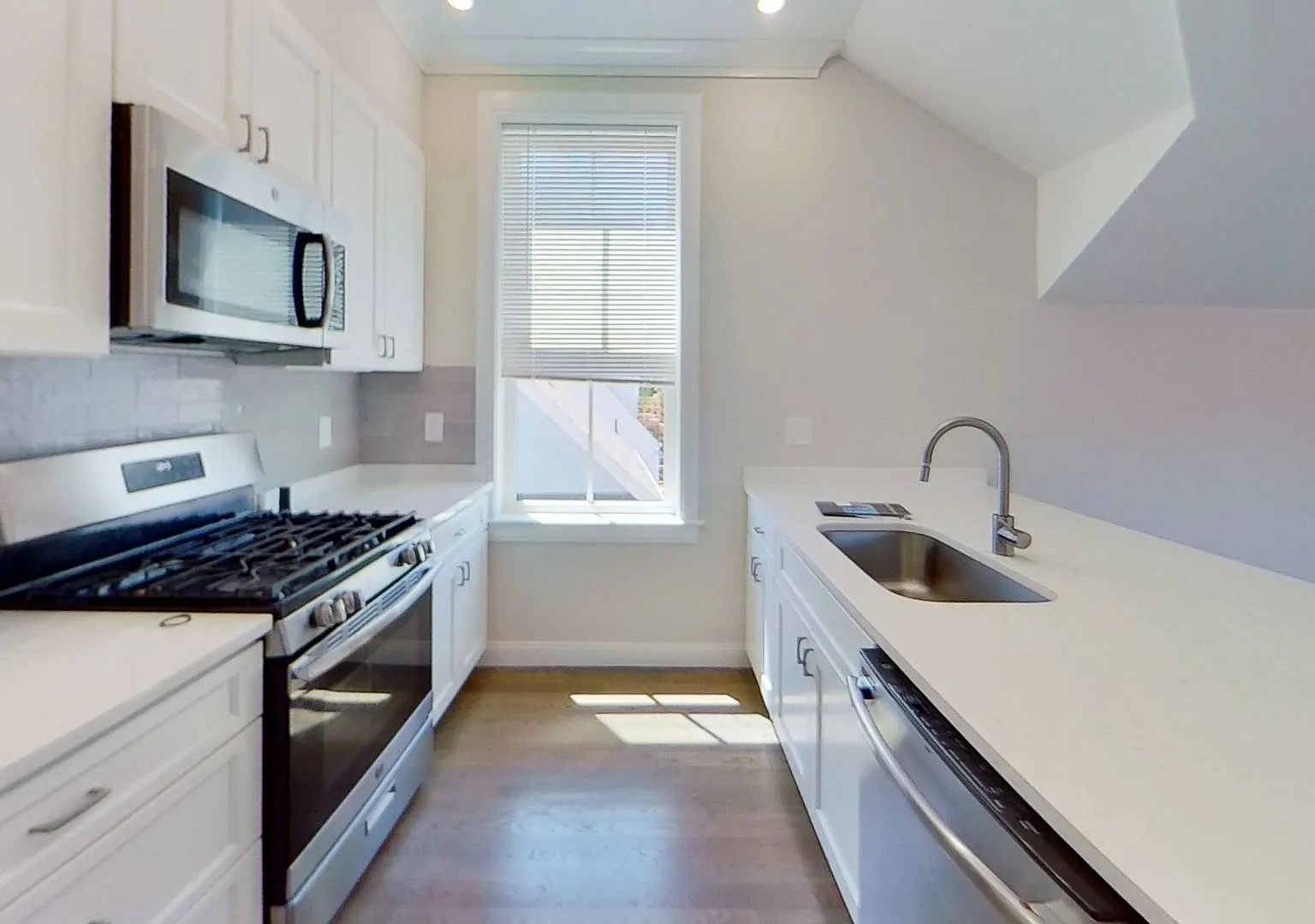 Gorgeous Allston Multi-Family Home With September Rent Waived Available 9/1/26 — Photo 2