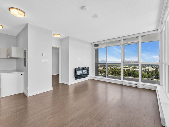 5th image of 11967 80th Ave #2508