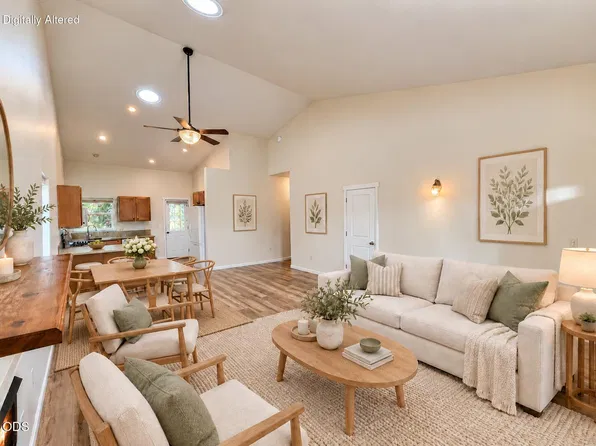 20648 Beaumont Dr, Bend, OR 97701