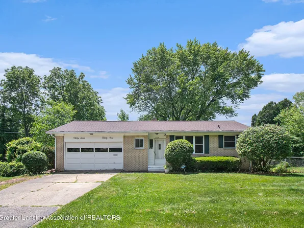 3739 Ridgefield Rd, Lansing, MI 48906