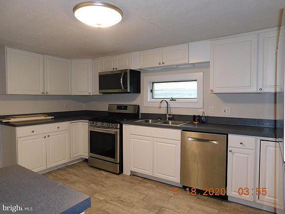 4th image of 114 W Edmondson St #A