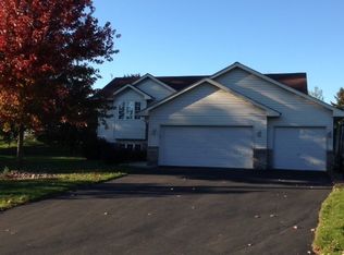 11560 Riverview Rd NE, Hanover, MN 55341