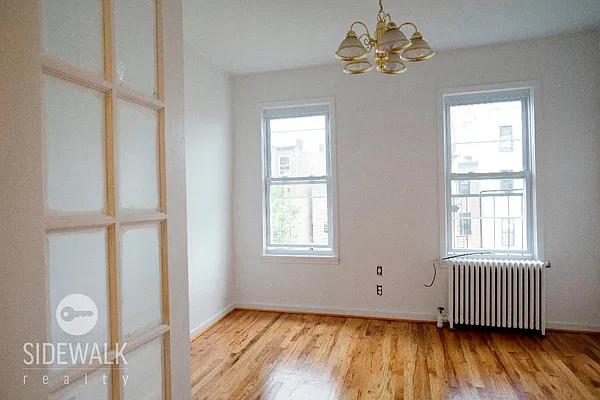 Rented by Sidewalk Realty LLC | media 9