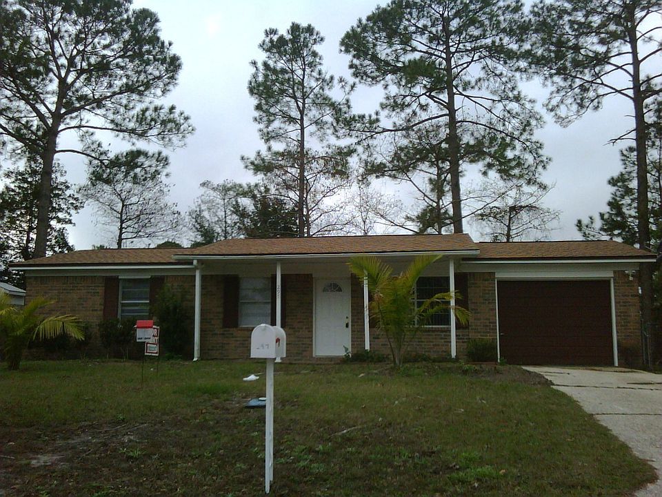 1st image of 297 Corrydale Dr