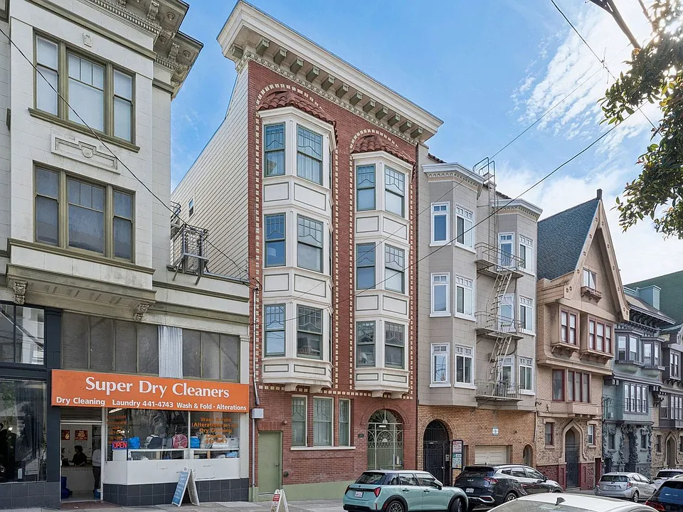 1215 Jackson Street