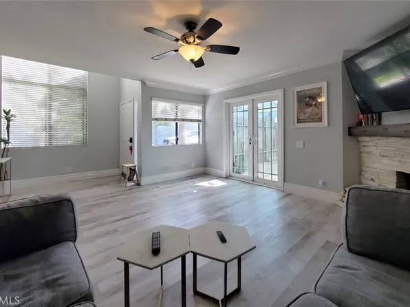 2512 Santa Ana Ave #9, Costa Mesa, CA 92627