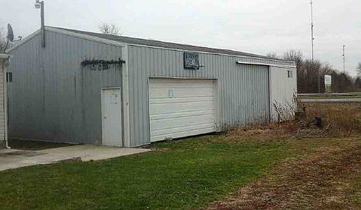 3rd image of 3983 N Old State Road 55
