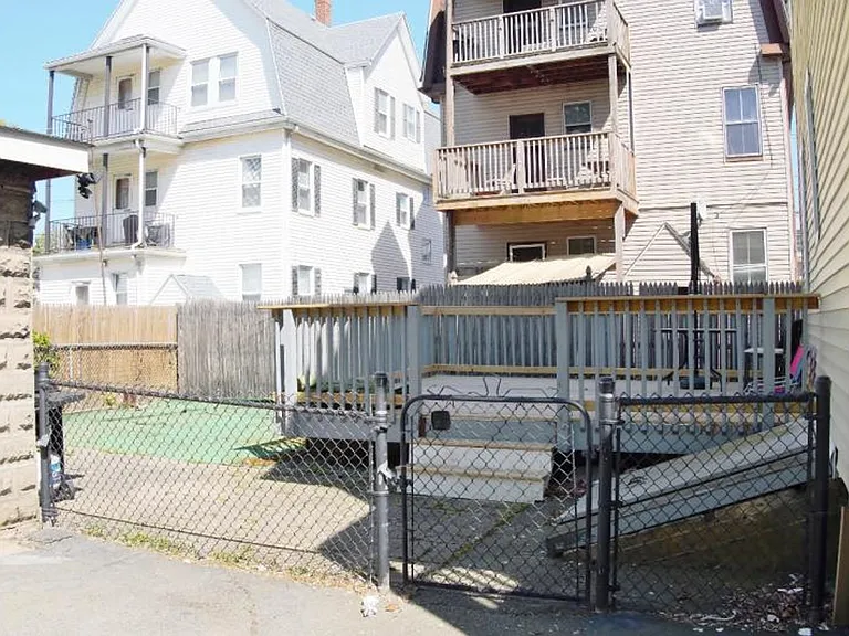 3 Benson St #D2 — Photo 3