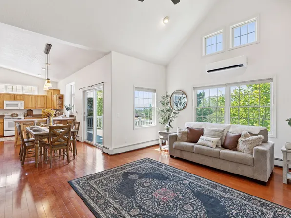 806 Crestmont Way APT C, Missoula, MT 59803