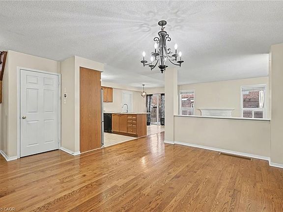 4th image of 57 Oceanpearl Cres