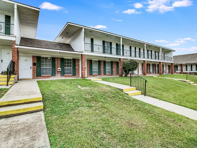Riverside at Oakbourne — Photo 19
