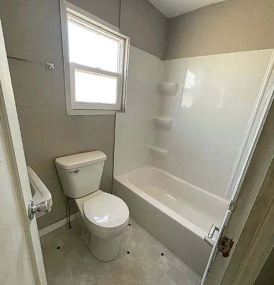 205 8th Ave SW — Photo 4