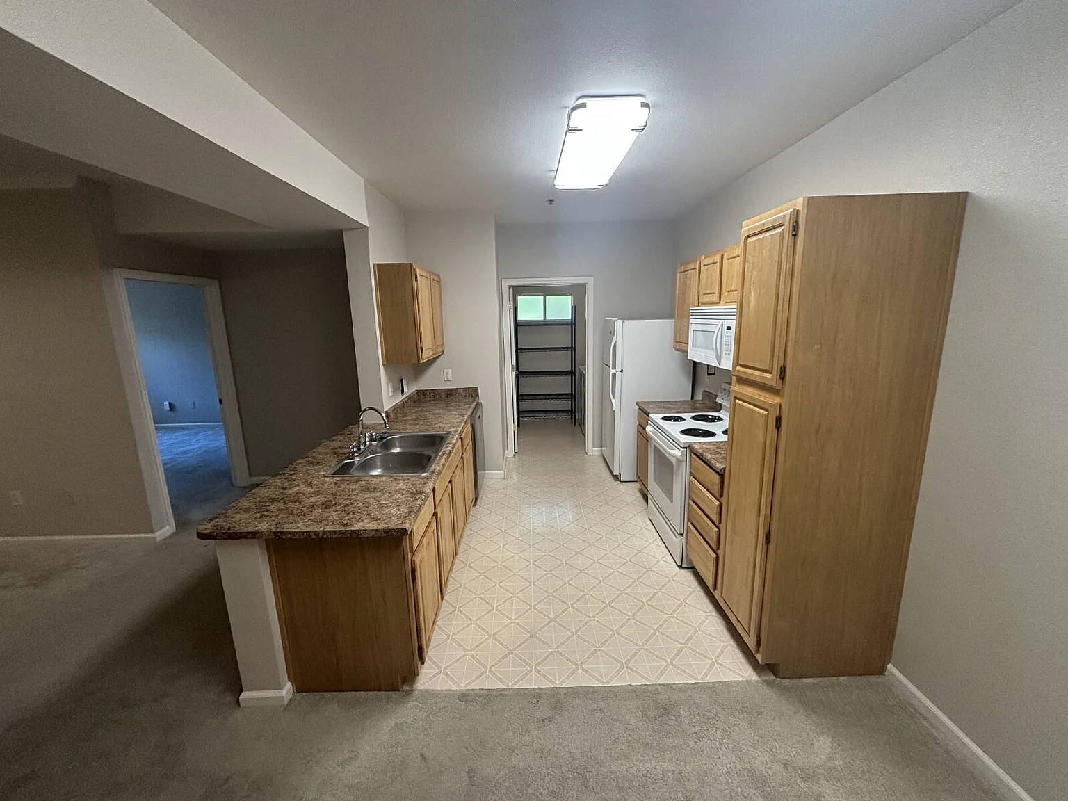 2 bed, 2.0 bath, 1016 sqft, $2,150 — Photo 4