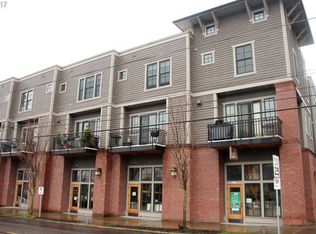 1540 SE Martins St APT E, Portland, OR 97202