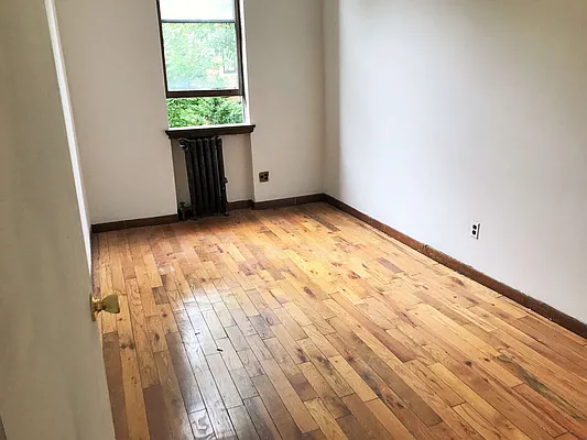 Rented by Joe Gotham LTD | media 23