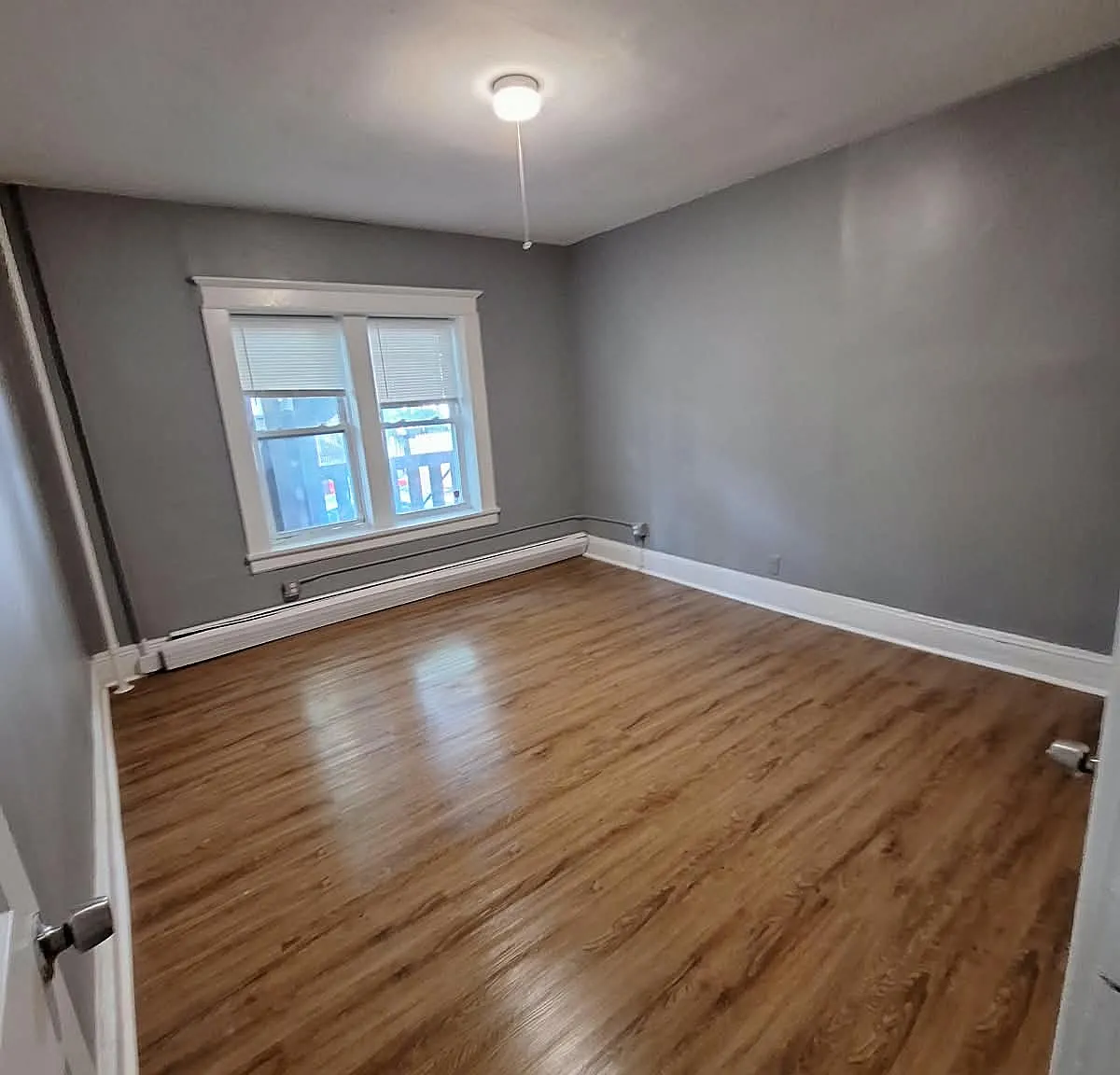 3 bed, 1150 sqft, $1,800 — Photo 3