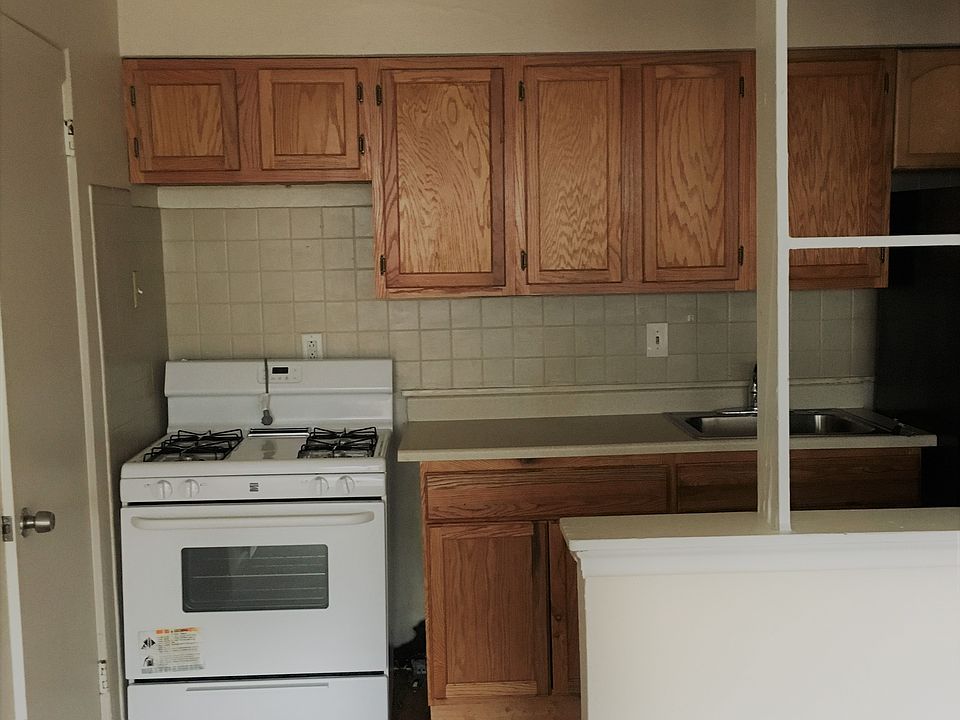 2nd image of 3862 Eichelberger St