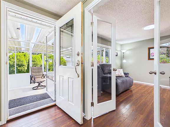 4th image of 6325 Metral Dr #5