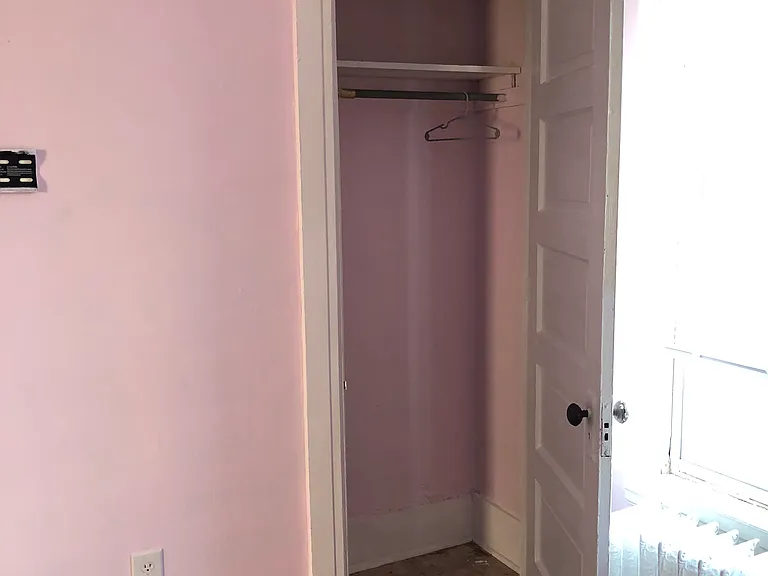 Robinson St — Photo 21