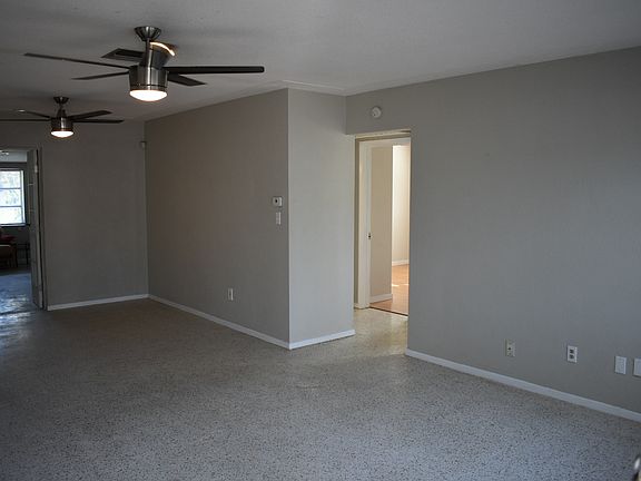 5th image of 4527 16th Ave N