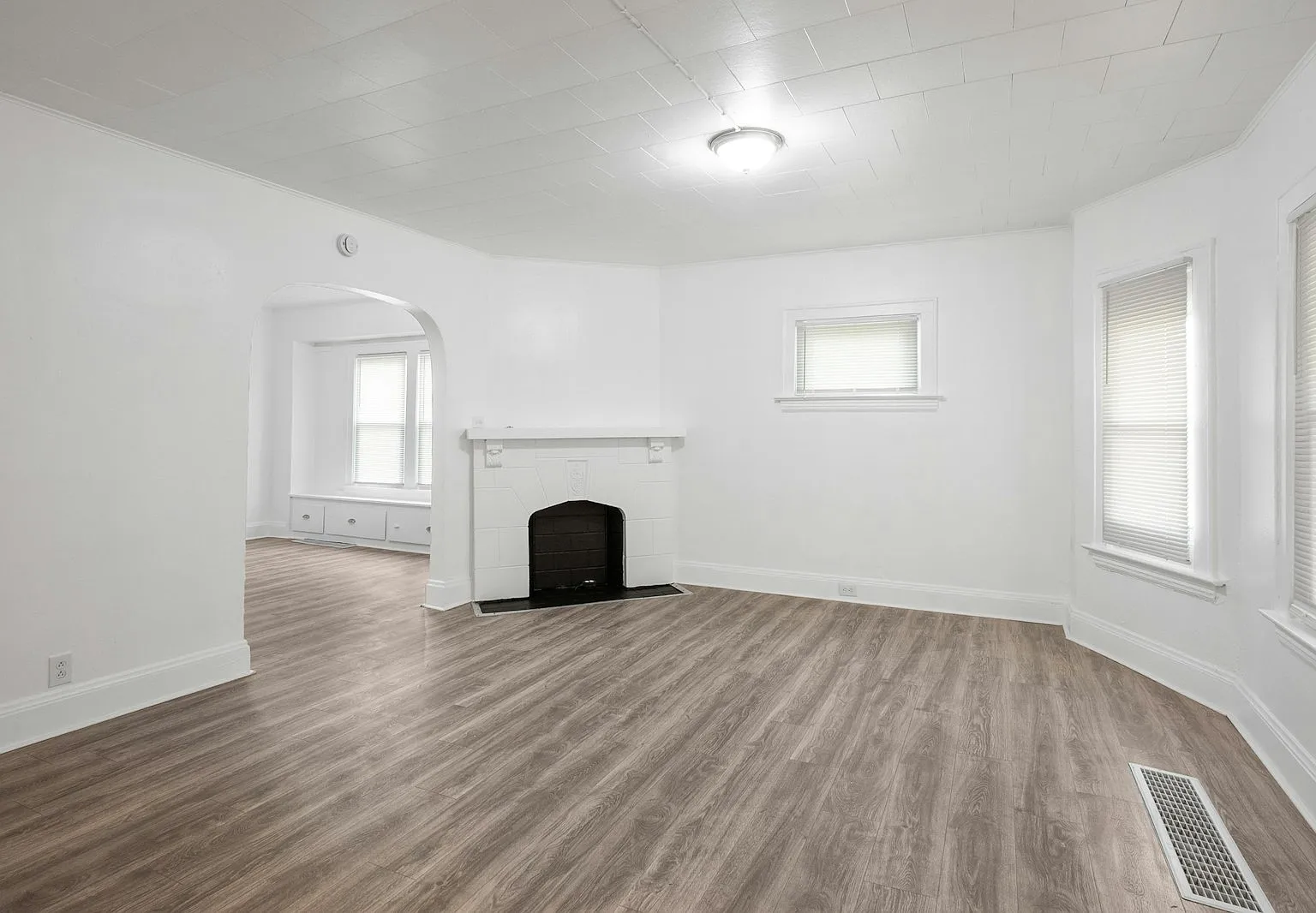 13500 3rd Avenue, Unit A (Downstairs) — Photo 3
